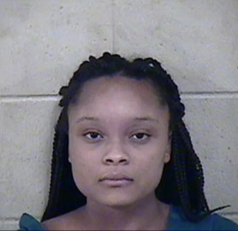15-year-old girl kills her parents after searching online for “scary movies where kids kill parents”