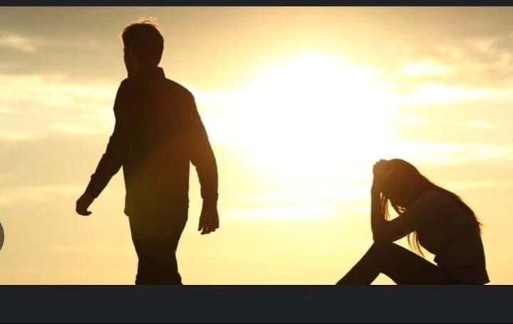 Signs That You May Be Dating A Gaslighter